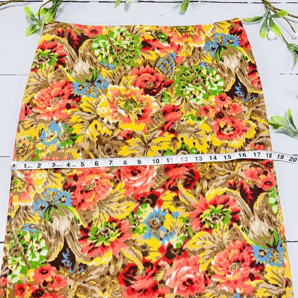 Tablots Beige Floral Pencil Skirt - Size 6 - Picture 6 of 8